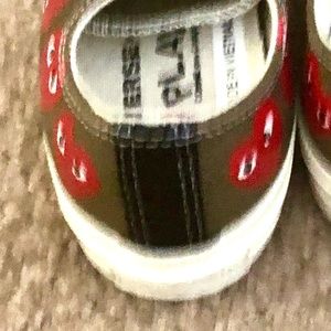 COMME DES GARCONS PLAY low hidden hearts.women’s 7